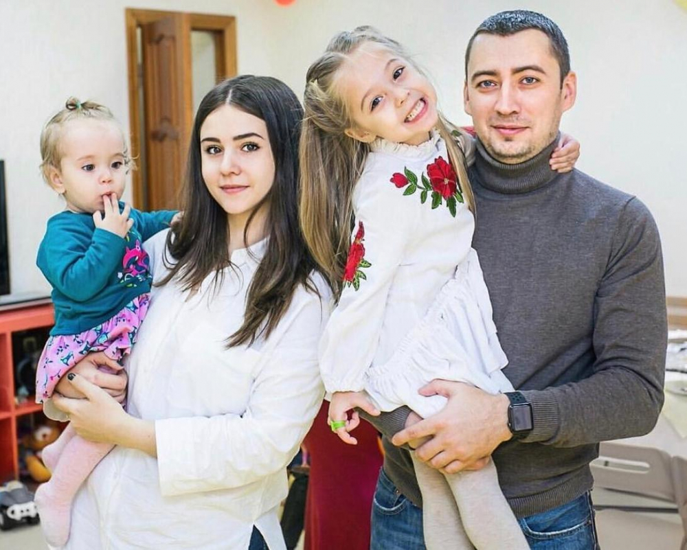 Блогер Инесса Зосена и ее популярная дочь приготовят Морозовский борщ на Первом канале
