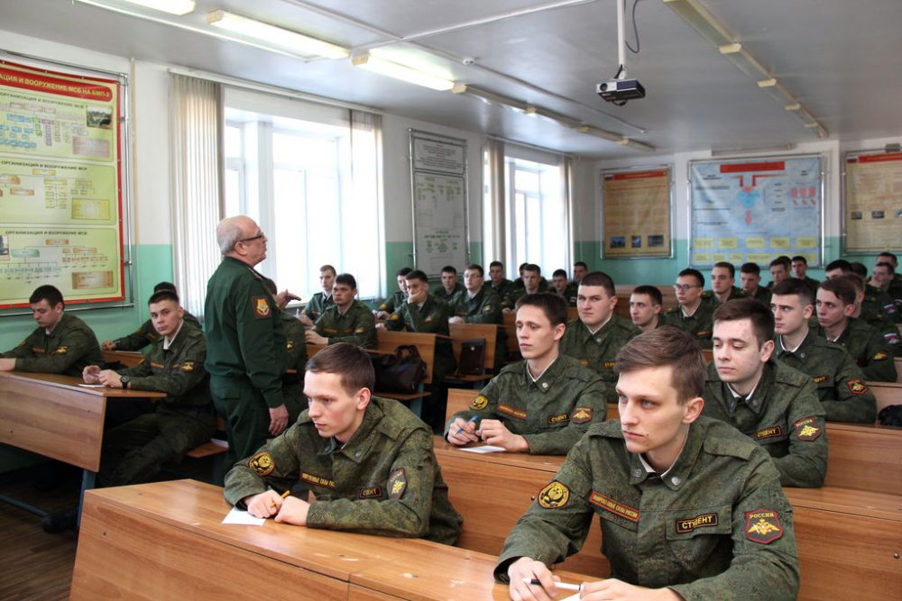 Куда обращаться в Морозовске, чтобы поступить в военно-учебные заведения Министерства обороны в 2023 году