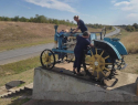 В Морозовском районе отреставрировали старинный памятник - трактор 30-х годов 