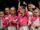 Юные танцоры из Морозовска провели благотворительный концерт в поддержку героев