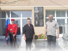 «Отказался от карьеры ради семьи»: в школе Морозовского района открыли мемориальную доску десантнику Вадиму Ляшуку