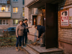 Один окурок может стоить дома: жителей Морозовского района предупредили об опасности пожаров