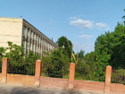 Начался капитальный ремонт крыши в школе №4 в Морозовске