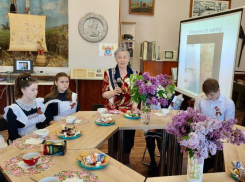 Круглый стол «Наследники Победы» провели в Морозовске в преддверии 9 мая