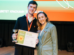 Школьник из Морозовска взял медиа-вершину на конкурсе «Российская школьная весна»