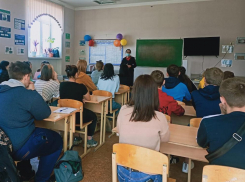 Какие профилактические меры по противодействию преступности в поездах реализует транспортная полиция в Морозовске