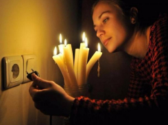 Семь улиц Морозовска 15 сентября останутся без света из-за обрезки деревьев