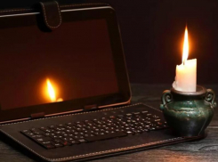 Жители более 30 улиц Морозовска несколько часов проведут без электричества