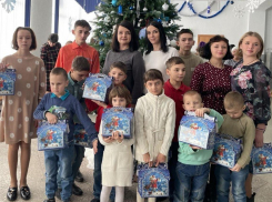 На премьеру представления «Лукоморье» пригласили ребят из Донбасса, детей мобилизованных, воспитанников приюта и других юных морозовчан