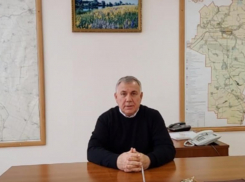 Взять на контроль вопрос протекающей кровли на Зеленского и Авдеева пообещал глава Морозовского района 