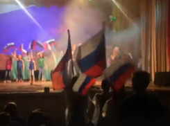 Появились видео празднования Дня народного единства в Доме культуры Морозовска