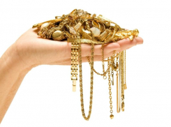 Ювелира из Морозовского района судили за нарушение правил сдачи государству драгоценных металлов и драгоценных камней