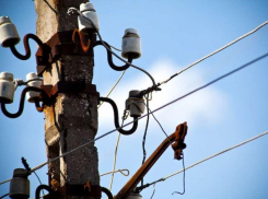 Четыре часа без электричества проведут жители Ворошилова, Демьяна Бедного, Ляшенко, Пугачева, Дербенцева и Орджоникидзе