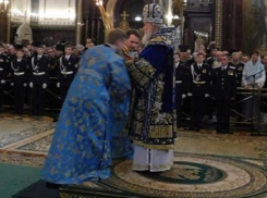 Кадеты из Морозовска побывали в храме Христа Спасителя на праздничном богослужении