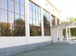 В РДК Морозовского района продолжается сбор помощи для беженцев из Донбасса