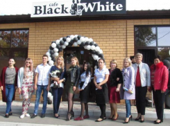 Очаровательное кафе Black&White открыли в Морозовске
