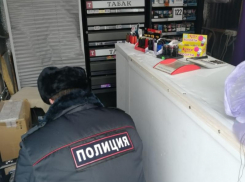 Продажу опасных смесей «снюс» без документов выявили полицейские в Морозовске