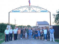 Юношей-казаков Морозовского юрта торжественно проводили в армию