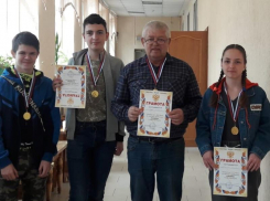 Победителем городских соревнований по шахматам в Морозовске стала команда ДЮСШ