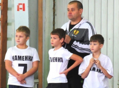 Морозовчане выиграли турнир девяти команд в честь Дня рождения «Каменки» 