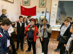 О формировании казачьей сотни в Морозовске рассказали школьникам в краеведческом музее