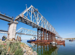 Завершен монтаж пролетных строений моста через Дон на линии Волгоград-Морозовская