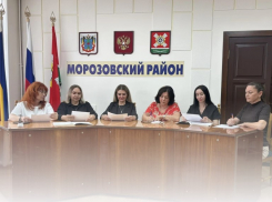 Лавочки, фонари и спортплощадки: как жители Морозовского района меняют жизнь вокруг себя