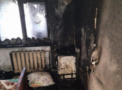 Обошлось без жертв: пожар на пятом этаже многоквартирного дома в Морозовске потушили за 20 минут