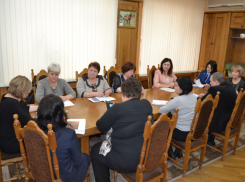 Вопросы снижения неформальной занятости морозовчан обсудили на заседании в районной администрации