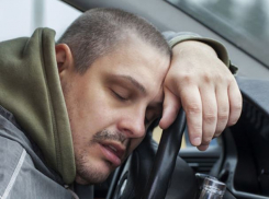 Пьяных водителей из-за руля вытащили на улице Руднева, Тюленина и Ворошилова в Морозовске