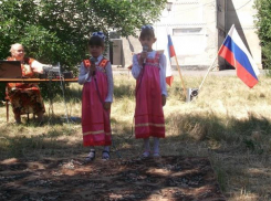 День России отпраздновали в Старопетровском сельском клубе