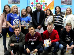 Руководитель «Лиза Алерт Юг» встретился с молодыми добровольцами на форуме Морозовского района