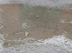 Дождь пошел - не стало света: жители разных улиц Морозовска сообщили об отключении электричества