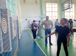 Выносливость, силу воли и рвение к победе показали участники на соревнованиях среди спортивных семей в Морозовске