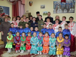 Казачий праздник к 23 февраля устроили в детском саду «Солнышко» в Морозовске
