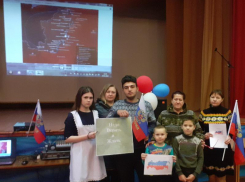 С подростками из станицы Вольно-Донской провели патриотический час «Надо верить и ждать»