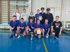 Победителем турнира по мини-футболу в честь Года атамана Платова в Морозовске стала команда «Донцы»