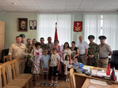 В Морозовске почтили память погибших участников СВО