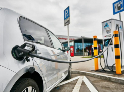 Еще 13 быстрых электрических зарядных станций появится в Ростовской области в 2023 году