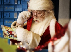 Дети из приюта Морозовска написали письма Деду Морозу