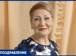 Ирину Бруцкую с Днем рождения поздравили подруги