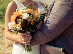 165 пар заключили брак в Морозовском районе с начала года