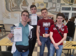 Ученик школы №3 из Морозовска Никита Медведев стал победителем турнира в честь Дня России в Белой Калитве