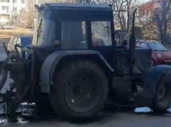 В Морозовске появился «дежурный трактор» для помощи застрявшим автомобилистам