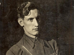 Разведчиком, спасшим приговоренных гитлеровцами к расстрелу жителей Морозовского района, мог быть Лев Бреннер 