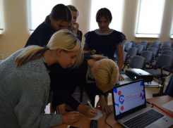 «Уроки доброты» провели для студентов и школьников Морозовского района