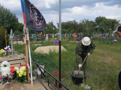 В Морозовском районе почтили память погибших военнослужащих