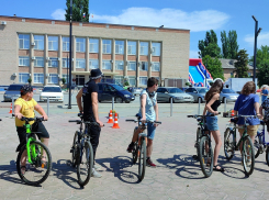 Велобатл «Молодежь за ЗОЖ» прошел в Морозовске в День молодежи