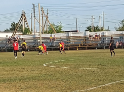 Хотелось бы видеть больше болельщиков на наших домашних играх, - тренер о морозовском футболе