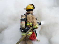 В хуторе Александров горела хозпостройка